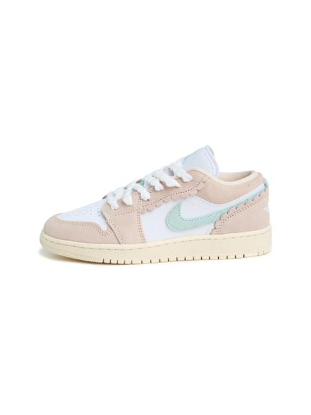 Кроссовки подростковые Jordan 1 Low "Scalloped Edge Guava Ice" GS NKDADDYS SNEAKERS  купить онлайн