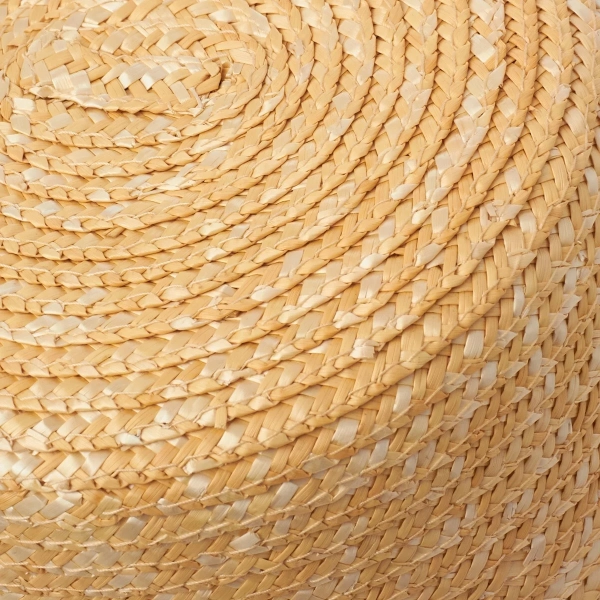 Шляпа соломенная купол с завязками