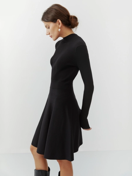 Платье трикотажное с конической юбкой SOLO·U  купить онлайн