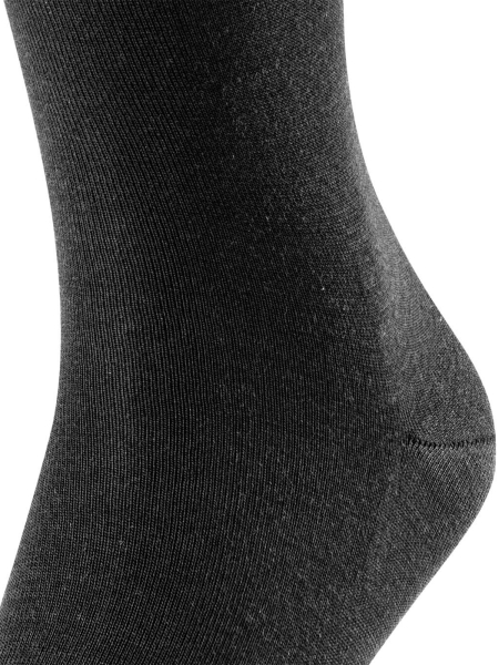 Носки мужские Men socks Airport FALKE 14435 купить онлайн