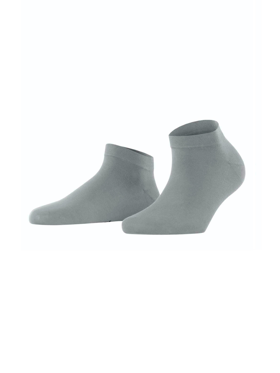 Носки  женские Fine Softness Women Sneaker Socks FALKE, цвет: серый 46422 купить онлайн