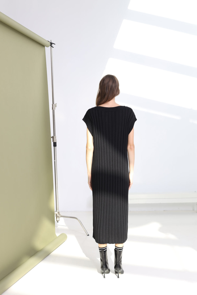 Платье вязанное из шерсти мериноса MERÉ Kdr/201/kn1 купить онлайн