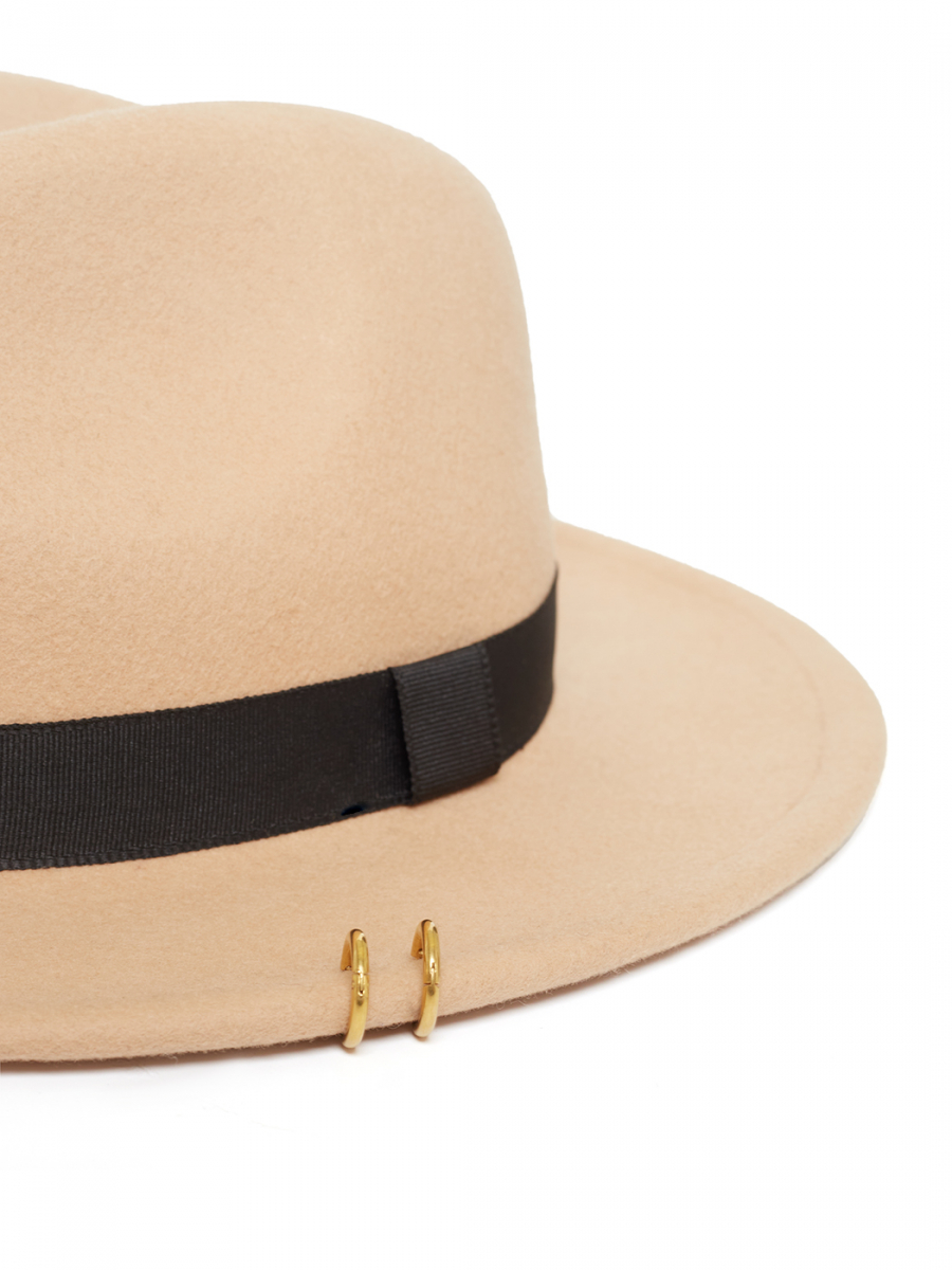 Шляпа федора фетровая с лентой, пирсингом и цепью Canotier  купить онлайн